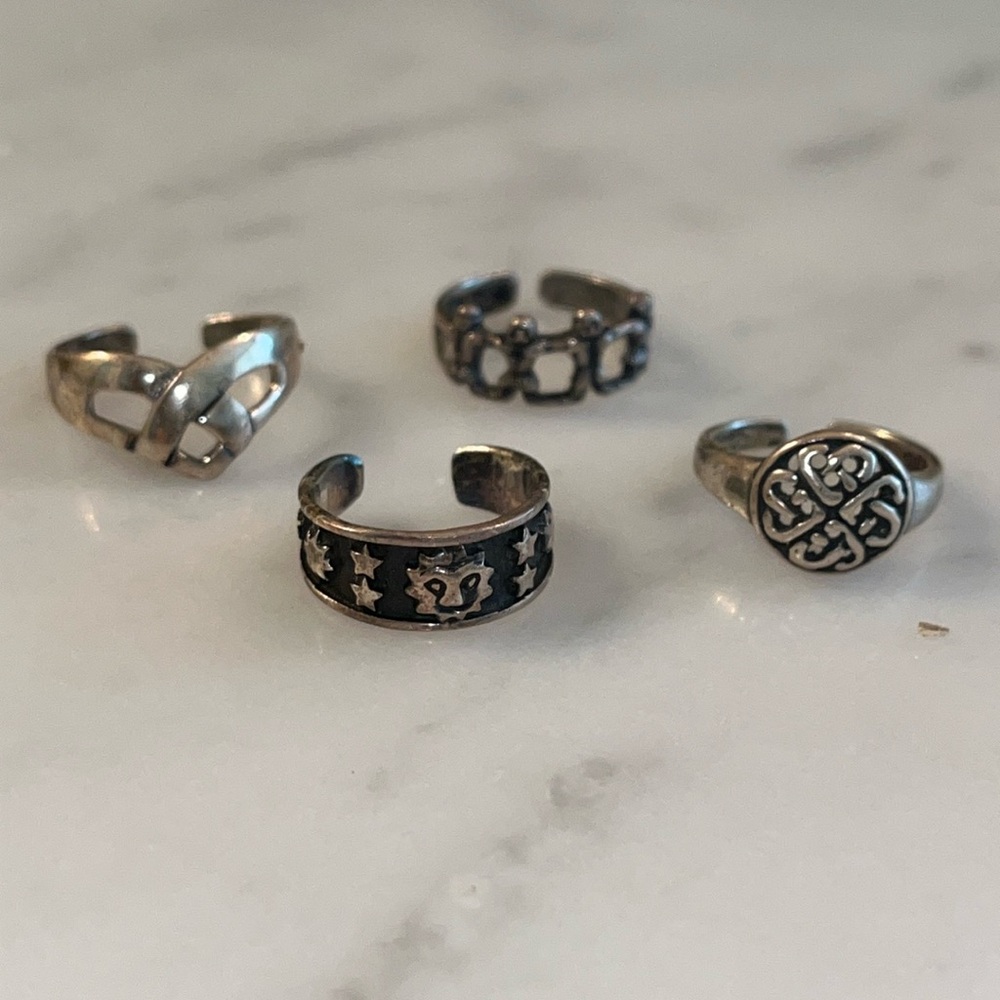 Four Toe Rings